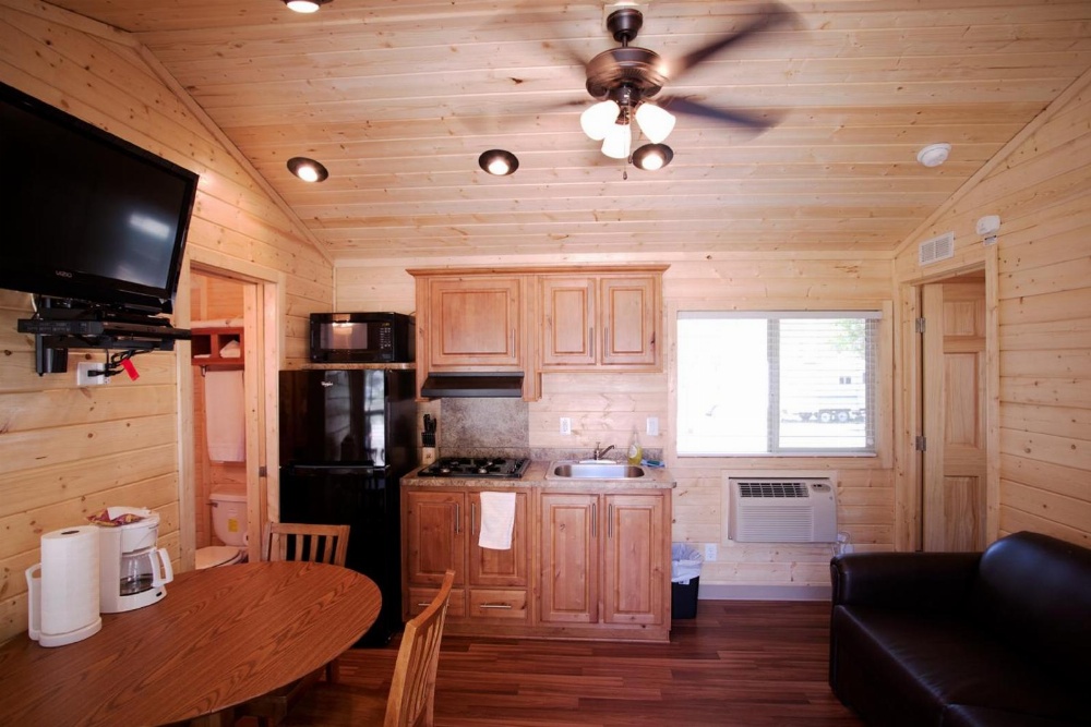 Soledad Canyon Cottage 2